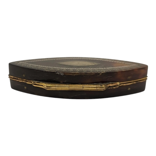 36 - A GEORGIAN YELLOW METAL TORTOISESHELL SNUFF BOX
Lozenge form, with inlaid decoration and mirror to l... 