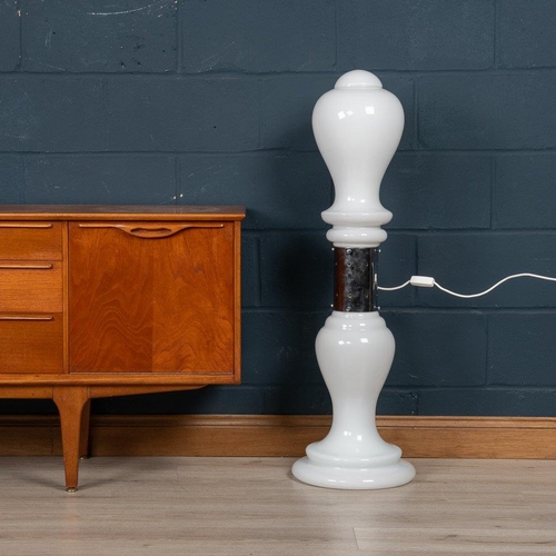 786 - A VINTAGE ITALIAN TABLE OR FLOOR LAMP BY CARLO NASON FOR MAZZEGA, MADE IN MURANO, VENICE, CIRCA 1980... 