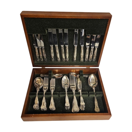 278 - A SILVER PLATED CANTEEN OF KINGS PATTERN CUTLERY
Comprising six dinner knives and forks,six fish kni... 