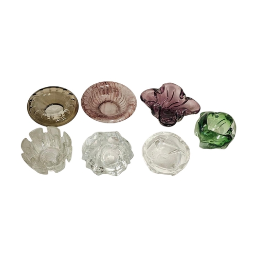 306 - MARK NEWSON, A VINTAGE ‘SPACE AGE’ ART GLASS ASHTRAY
signed to base, together with a collection of c... 