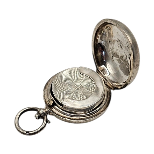 10A - AN EARLY 20TH CENTURY SILVER SOVEREIGN CASE
Main form hallmarked Birmingham, 1916.
(approx 2cm)


Co... 