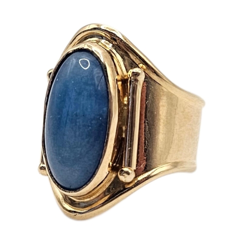 27A - A VINTAGE 18CT GOLD AND HARDSTONE RING
Oval cabochon cut stone in classical Roman design.
(size Q)
6... 