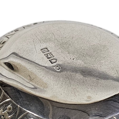 31A - AN EARLY 20TH CENTURY INDIAN SILVER SUGAR BASIN
Having figural panels and bearing London hallmark 19... 