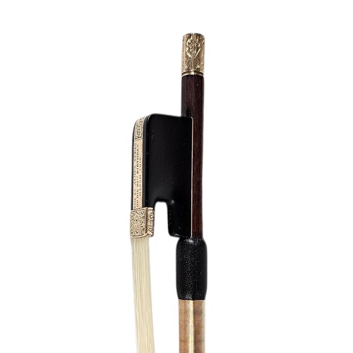 100 - MADE BY JAMES TUBBS ON HIS 81ST BIRTHDAY, MARCH 1916, A FINE GOLD MOUNTED VIOLIN BOW
Round stick, en... 