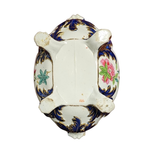 223 - A VICTORIAN PORCELAIN TUREEN AND SERVING GROUP
A mid 19th Century porcelain group comprising a large... 