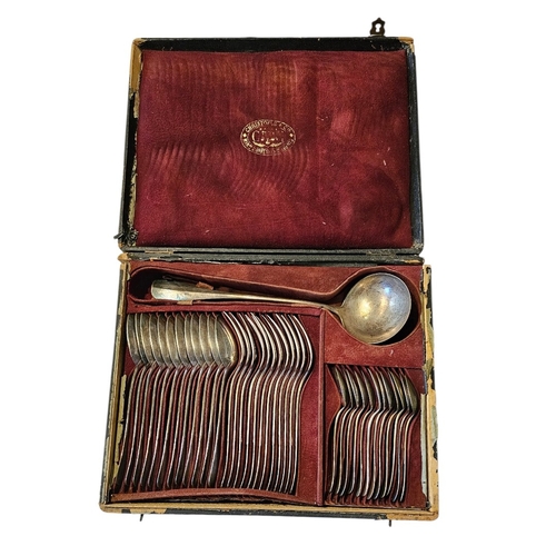 10 - A 19TH CENTURY FRENCH SILVER PLATED CANTEEN BY CHRISTOFLE ET CIE 
By Maison Christofle, Paris, compr... 