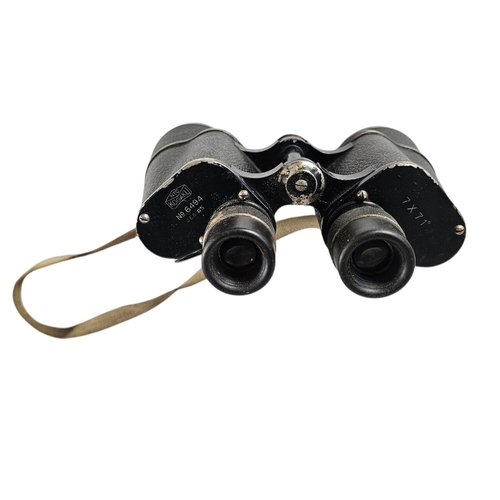 162 - A PAIR OF MID 20TH CENTURY JAPANESE BINOCULARS BY NTC KOGAKU
Marked 7.1° field of view, case inscrib... 