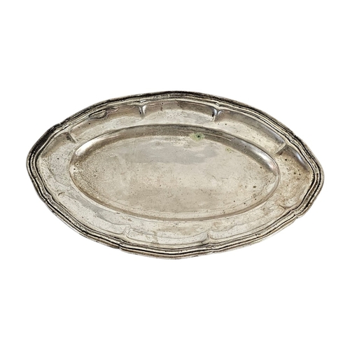 7 - AN EARLY 20TH CENTURY CONTINENTAL OVAL SILVER TRAY
With scalloped edge, marked .900 to base.
(approx... 
