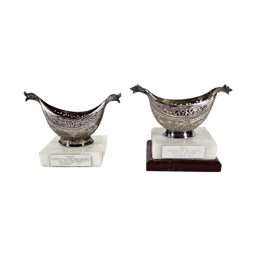 22 - A PAIR OF LATE 19TH CENTURY INDIAN SILVER FILIGREE BOWLS
Boat shaped vessels featuring fine openwork... 