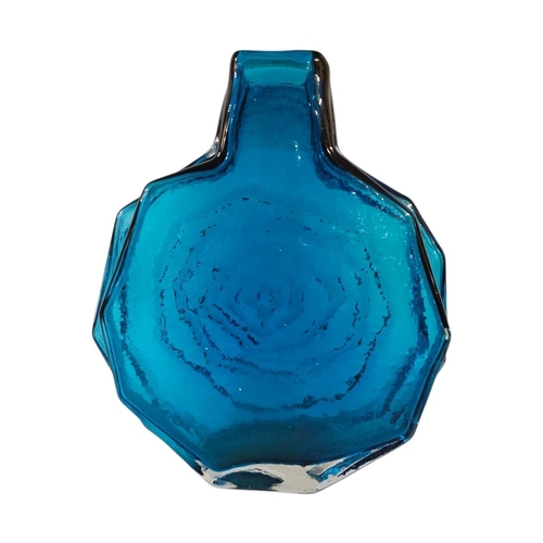 32 - WHITE FRIARS, A LARGE VINTAGE ‘KINGFISHER BLUE BANJO ‘ GLASS VASE 
Textured design by Geoffrey Baxte... 