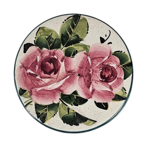 47 - WEMYSS WARE, AN EARLY 20TH CENTURY ‘CABBAGE ROSE’ POTTERY TRINKET BOX 
Circular form with handwritte... 