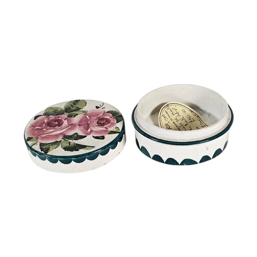 47 - WEMYSS WARE, AN EARLY 20TH CENTURY ‘CABBAGE ROSE’ POTTERY TRINKET BOX 
Circular form with handwritte... 