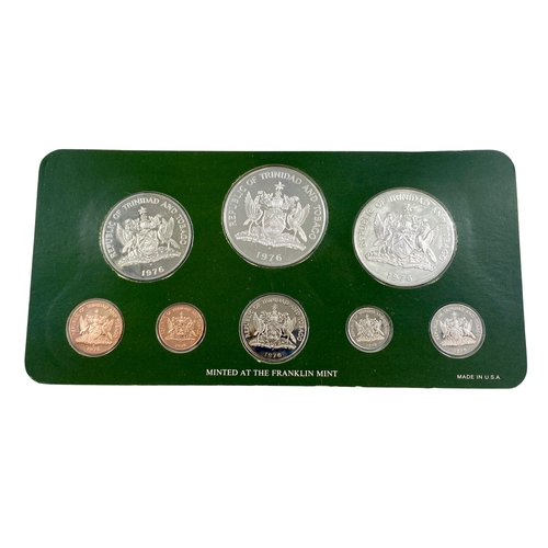 80 - Trinidad and Tobago Proof set 1976
Both Largest Coins struck in .925 Sterling Silver.
Housed in orig... 