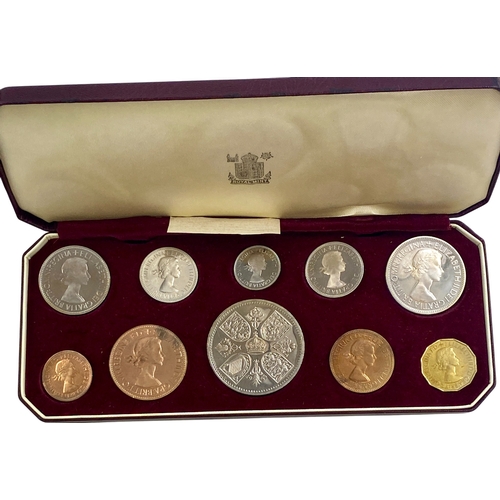 101 - Elizabeth II (1952-2022)
Coronation proof set 1953 Crown to Farthing in Red leather case of issue.
B... 