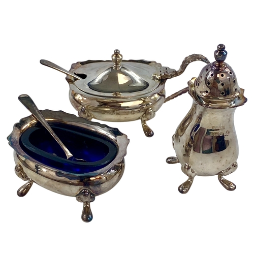 114 - Hallmarked .925 Silver Cruet Set Gross weight 173.67 grams (Inc Blue inners)


Viewing is available ... 