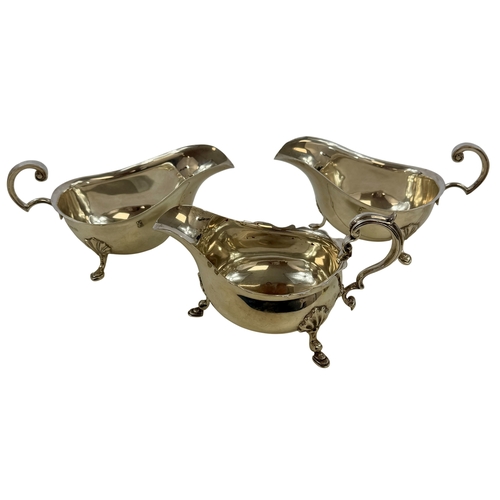 266 - An assortment of .925 Hallmarked Silver Items.
Weight 810 grams.