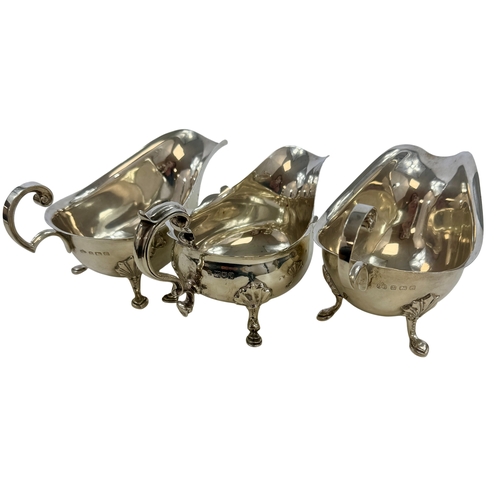 266 - An assortment of .925 Hallmarked Silver Items.
Weight 810 grams.