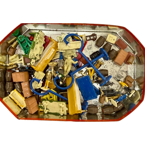 414 - A mixed lot of Hornby Dublo 00 Gauge model railway items by Meccano, comprising a boxed D22 Corridor... 