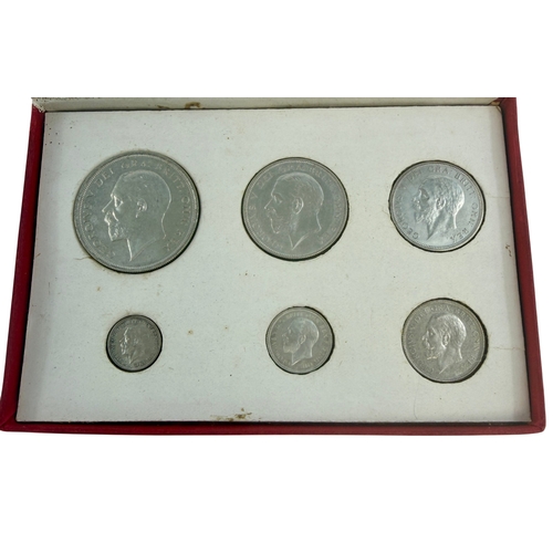 282 - George V 1927 Proof set in original Red Royal Mint case of issue.
Brilliant, practically as struck.