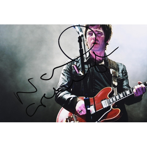 31 - NOEL GALLAGHER Original signature