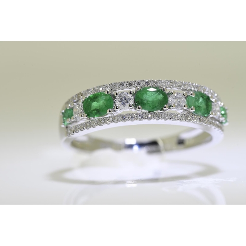 28 - Emerald & Diamond Ring