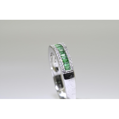 39 - Emerald & Diamond ring