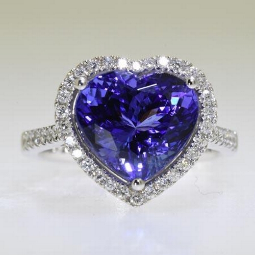 42 - 6.70 Carat Tanzanite & Diamond Ring set in 18ct White Gold