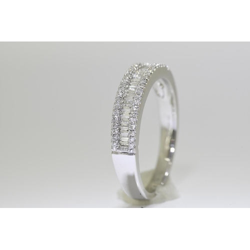 53 - Diamond Ring set in 18ct White Gold