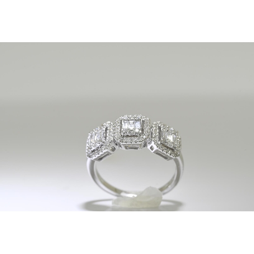 60 - Diamond Ring set in 18ct White Gold