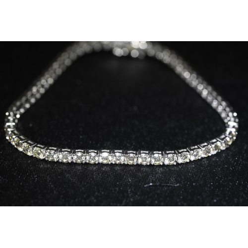 62 - Tennis Bracelet with 5 carats of Diamonds