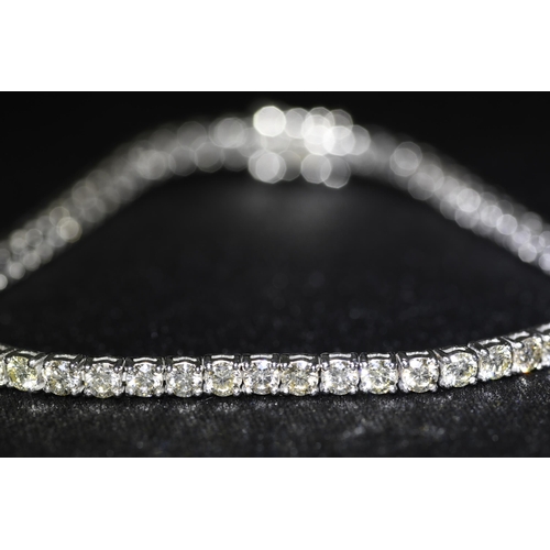 62 - Tennis Bracelet with 5 carats of Diamonds