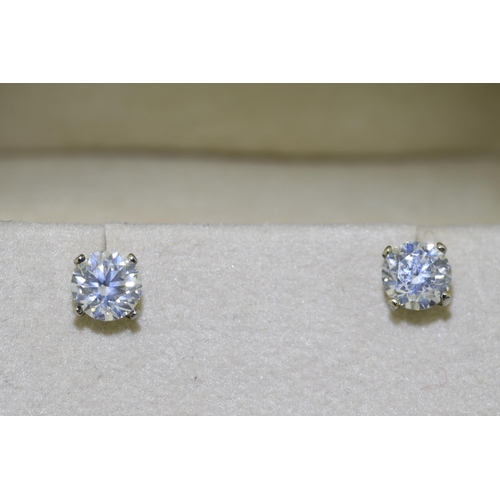 9 - 1.40 carats Solitaire Diamond Earrings