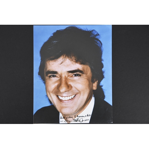 100 - DUDLEY MOORE Original signature