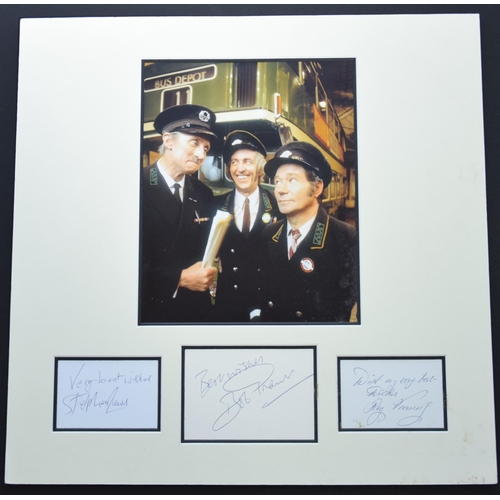 125 - ON THE BUSES Original signatures