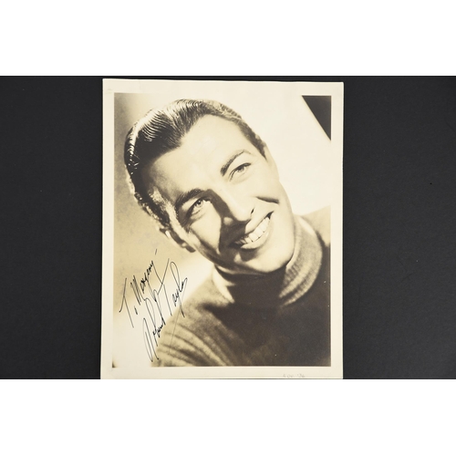 223 - ROBERT TAYLOR Original signature