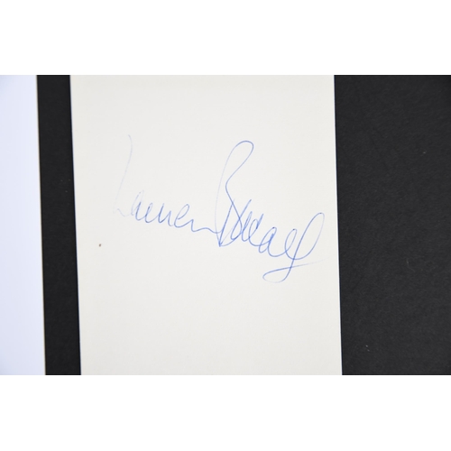 47 - LAUREN BACALL Original signature