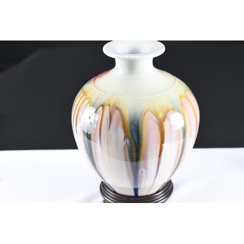 125 - Porcelain Handmade Art Vase