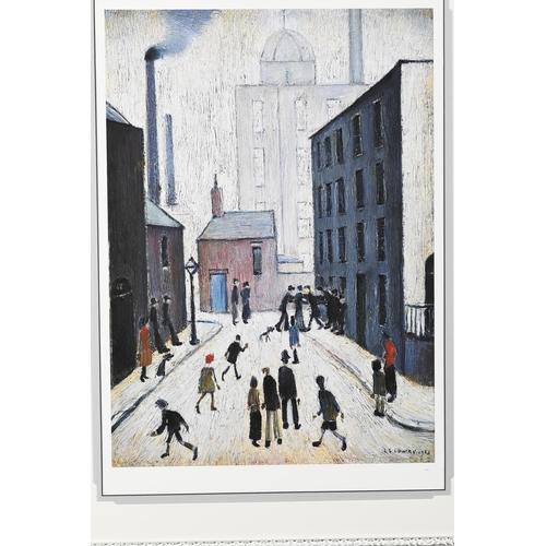 15 - L.S. Lowry Limited Edition 