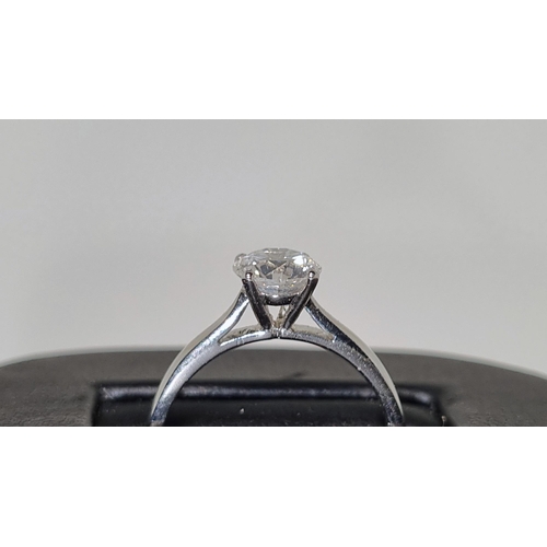 43 - 1.05 Carat Solitaire Diamond Ring in Platinum. Certified.