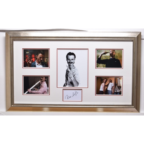 158 - ROBERT CARLYLE original signed presentation