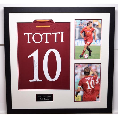 321 - FRANCESCO TOTTI original signed presentation