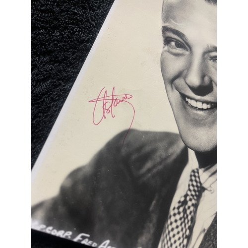 146 - FRED ASTAIRE original signature