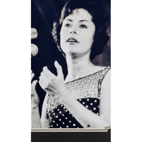 125 - Caterina Valente Original Signature