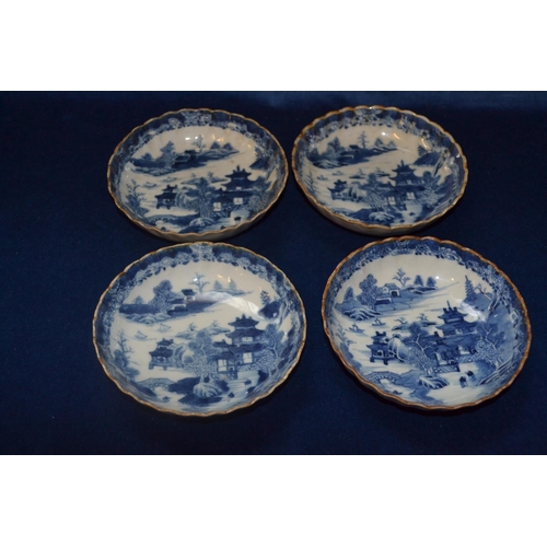 105 - SET OF 4, 19TH CENTURY BLUE AND WHITE CIRCULAR DISHES