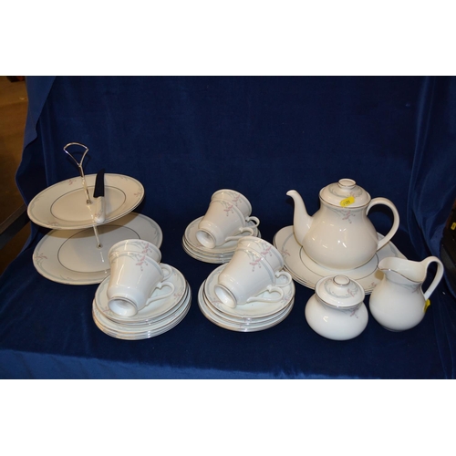 67 - ROYAL DOULTON BONE CHINA TEA SERVICE 'CARNATION' DESIGN (27 PIECES)