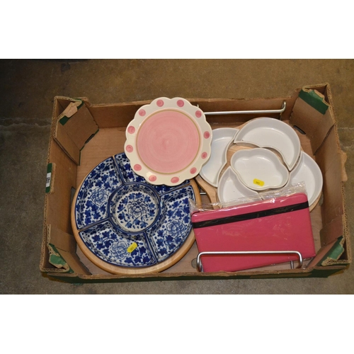 189 - BOX OF LAZY SUSANS, ETC