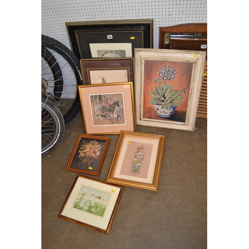 209 - QUANTITY OF PICTURES