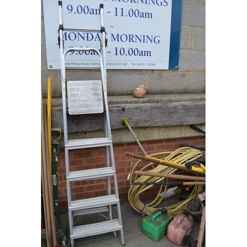 722 - 3 WAY COMBINATION LADDER AND PAIR OF STEPS