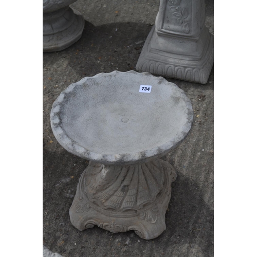 734 - SMALL BIRD BATH