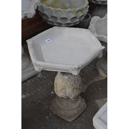 738 - ACANTHUS BIRD BATH